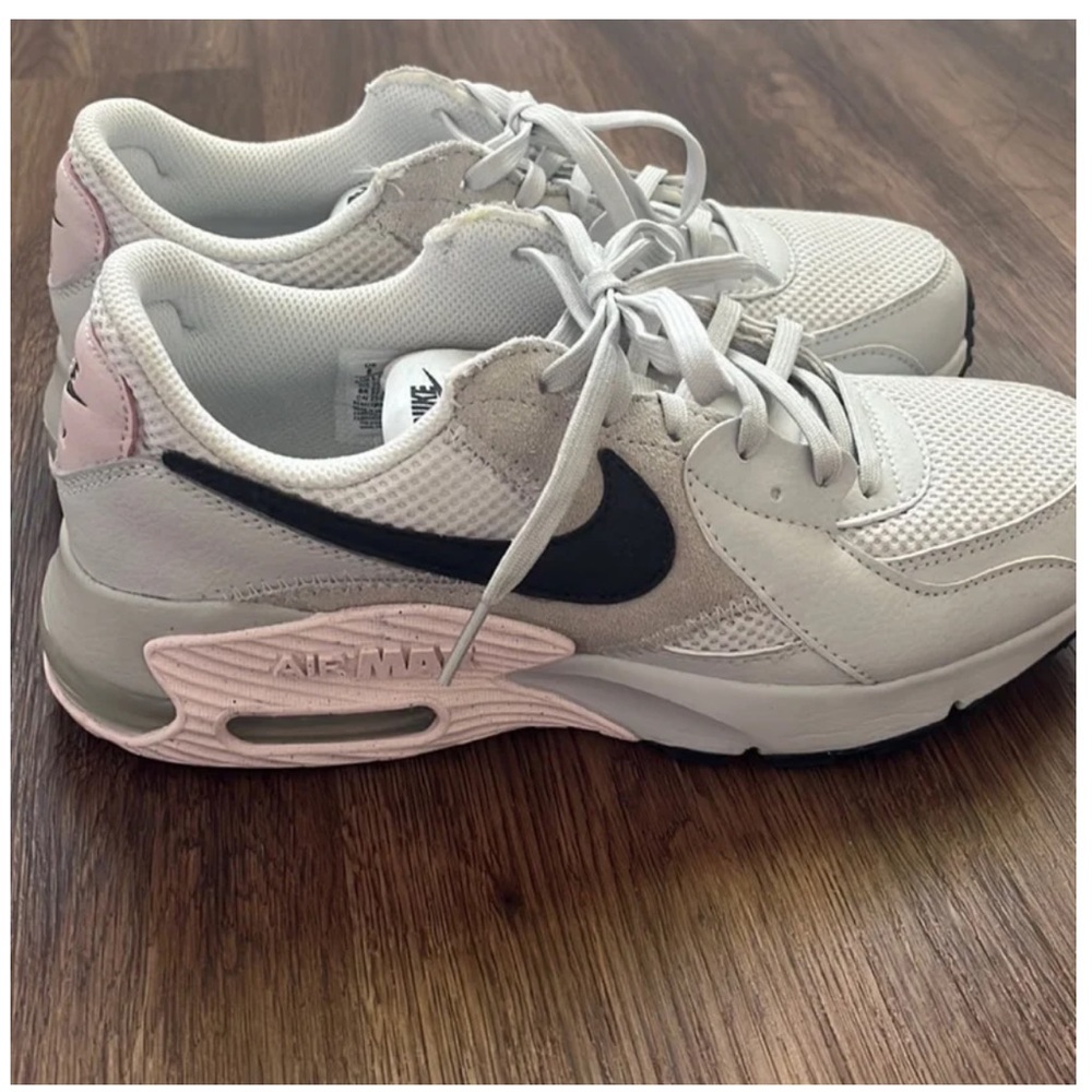 nike air max excee